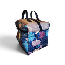 Charger l'image dans la galerie, Mallette Infirmière Libérale Pippin 25x35x25 "Lotus multicolore/ dessus paillette bronze " (Livraison NON GARANTIE pour Noël)