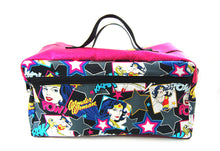 Charger l&#39;image dans la galerie, Mallette Infirmière Libérale XL 25x45x25 &quot;Wonder Woman&quot;/ dessus paillette fuschia (Livraison DECEMBRE 2025)