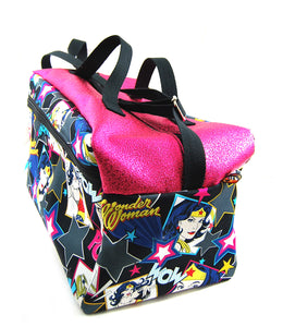 Mallette Infirmière Libérale XL 25x45x25 "Wonder Woman"/ dessus paillette fuschia (Livraison DECEMBRE 2025)